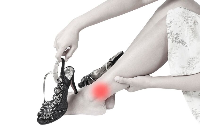 dor na articulación do nocello debido á artrose